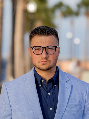 Jesse Ialuna, Southwest Florida Real Estate Agent.